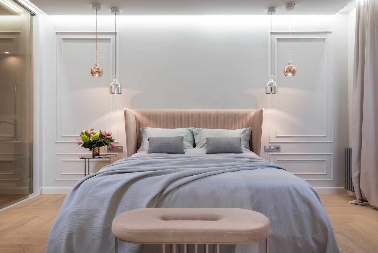 fixer un plafonnier au plafond avec boîtier dcl - IMG de garde