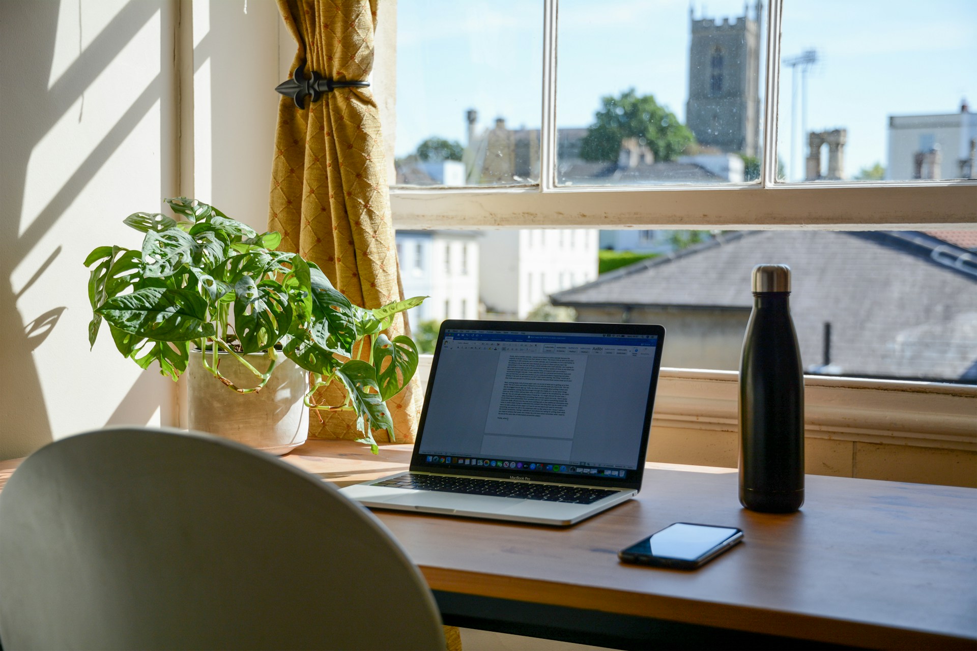 5 équipements essentiels pour un bureau à domicile